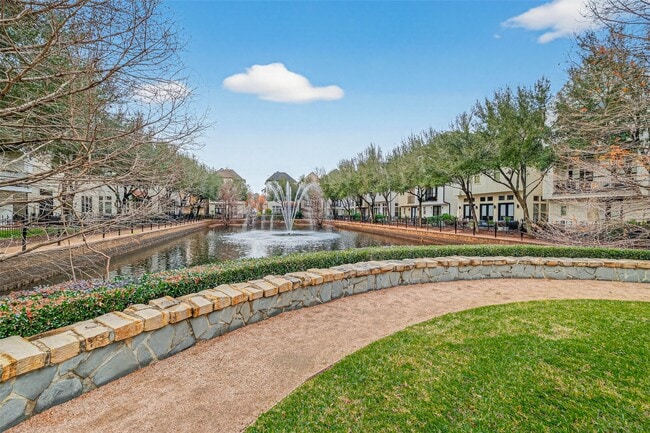 Building Photo - 10917 Upland Park