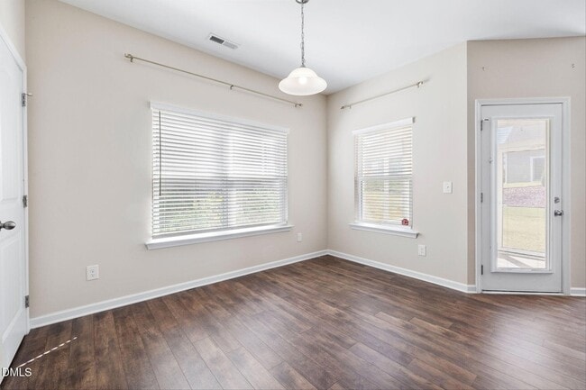 Building Photo - 6806 Shane Dr