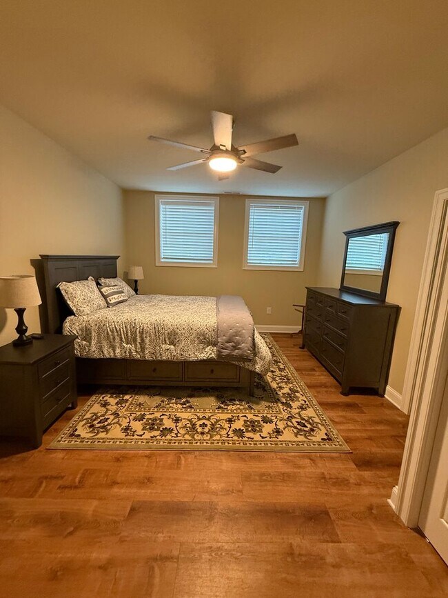 Building Photo - 2021 Rivermont Ave