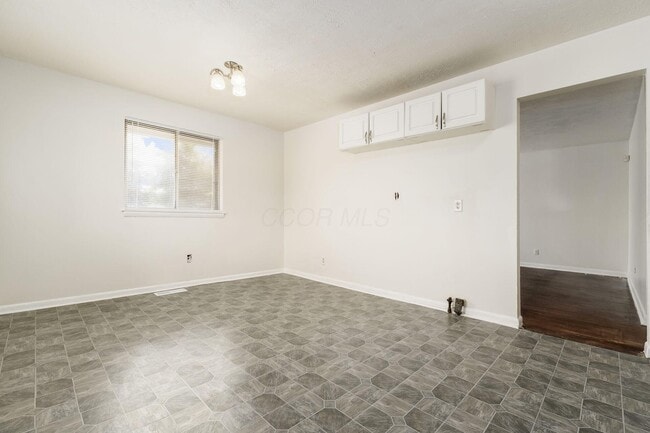 Building Photo - 1726 E Blake Ave