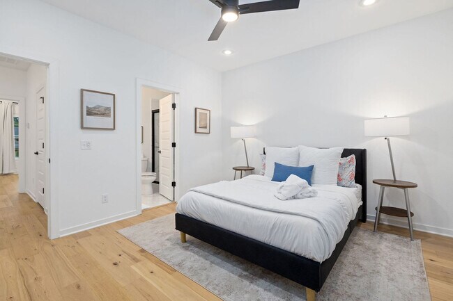 Building Photo - 1632 Neptune St