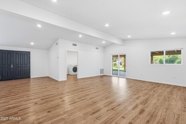 Building Photo - 21047 S 156th St