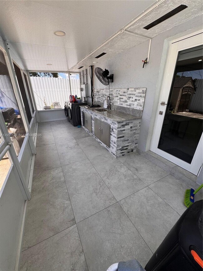 Building Photo - 10412 SW 173rd St