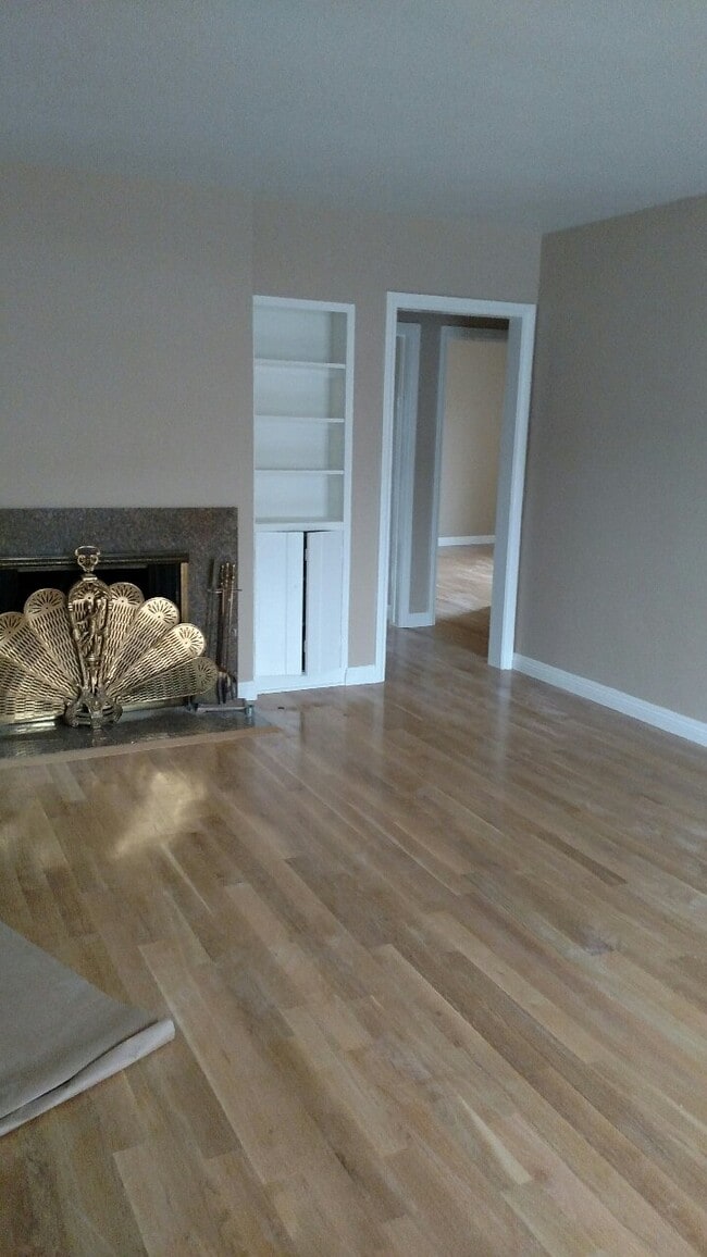 Fireplace in Living Room - 5835 Tellefson Rd