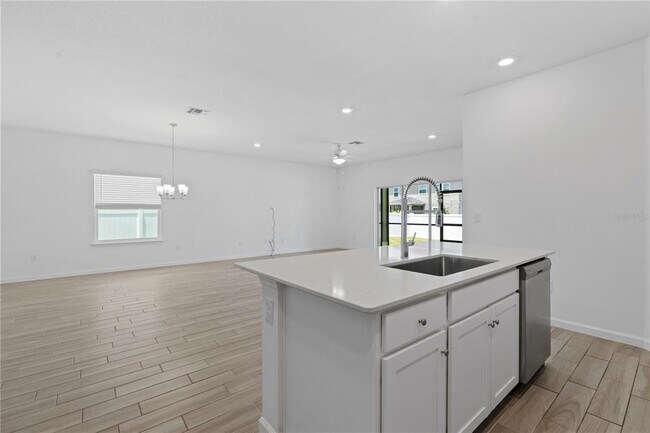 Building Photo - 5637 SW 93rd St