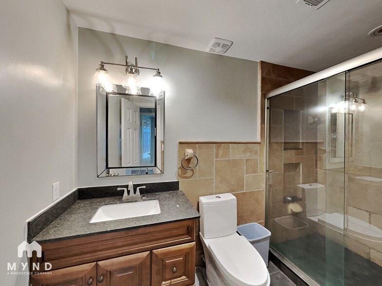 Building Photo - 8233 Trinity Rd