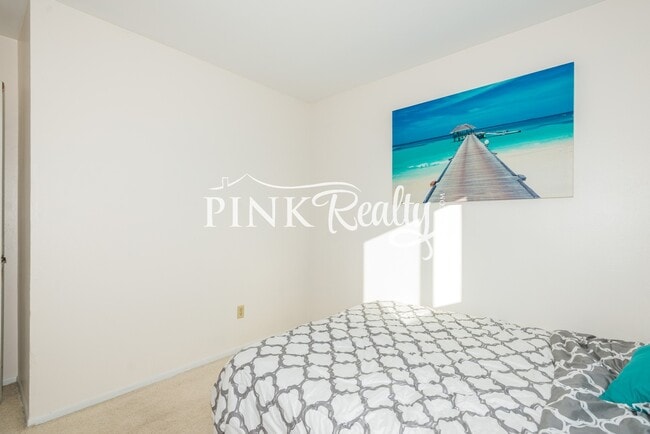 Building Photo - 1890 Chamberlin S