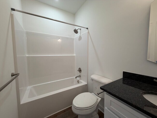Building Photo - Brand New 3/2 House in Celanese- $1,995