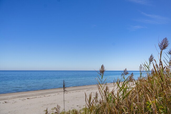 Building Photo - 3 Bemis Rd