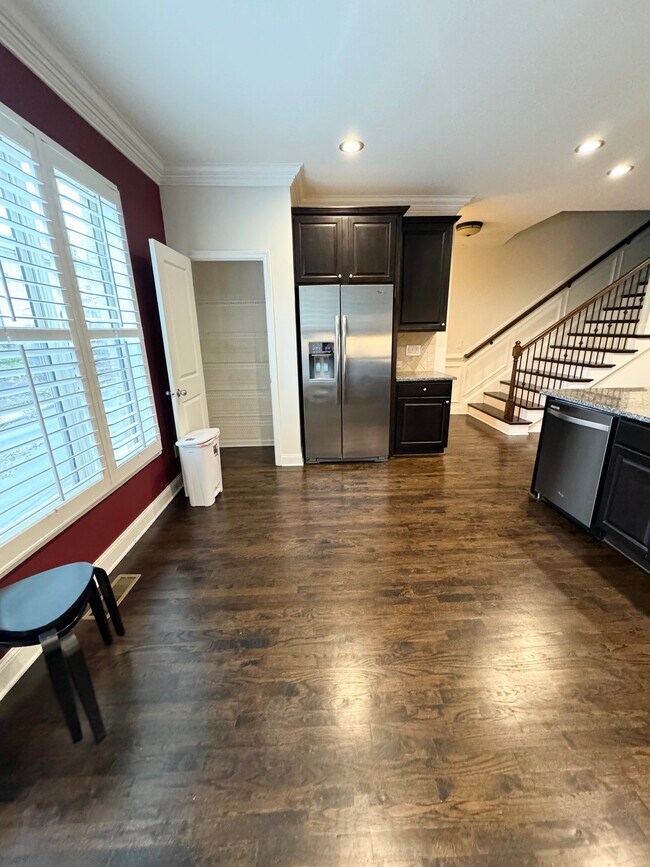Kitchen - 4697 Pine St SE