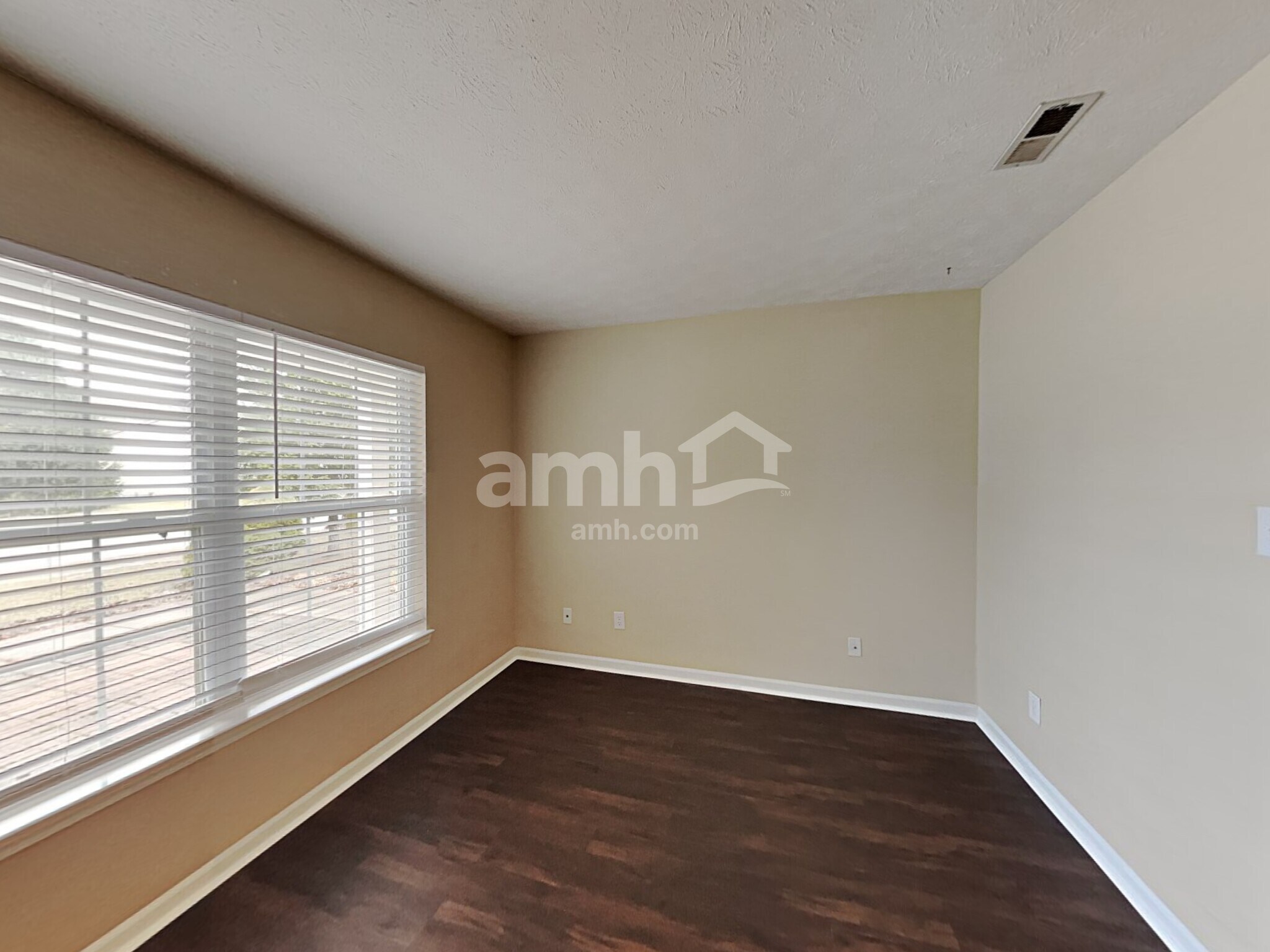 Building Photo - 1159 Valley Forge Dr