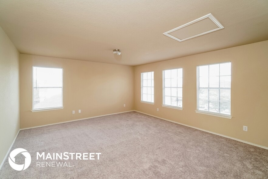 Building Photo - 3823 Copinsay Ave