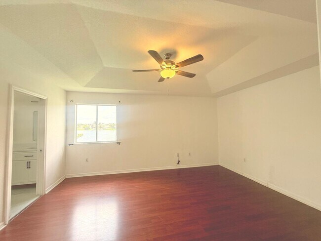 Building Photo - 4534 SW 127th Terrace
