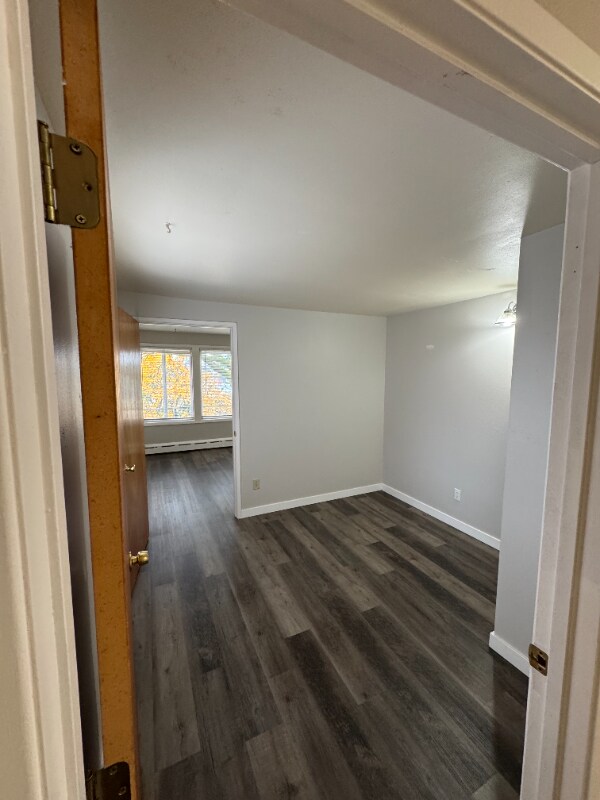 Building Photo - 4748 22nd Ave NE