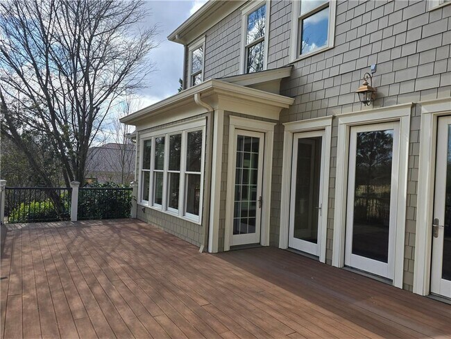 Building Photo - 1462 Georgia Club Dr