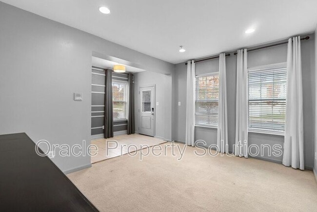 Building Photo - 1201 Falcon Point Dr