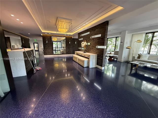 Building Photo - 4301 Collins Ave