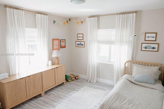 Building Photo - 3205 SW 68th Ave