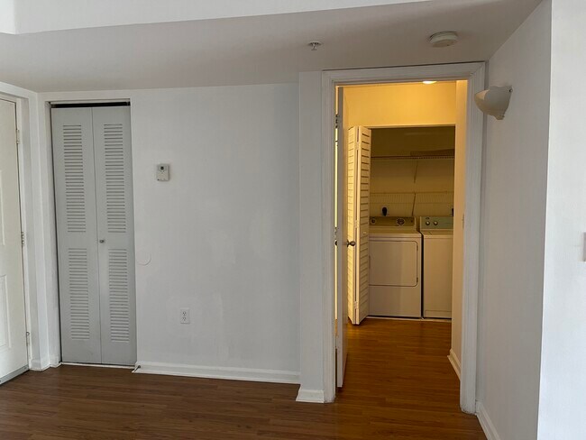 Building Photo - 2091 Renaissance Blvd