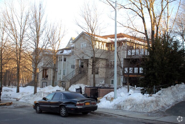 Building Photo - 1 Stropkov Ct