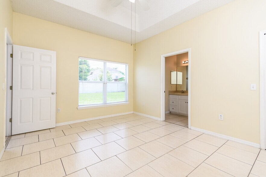 Building Photo - 2510 Sherbrook Ln