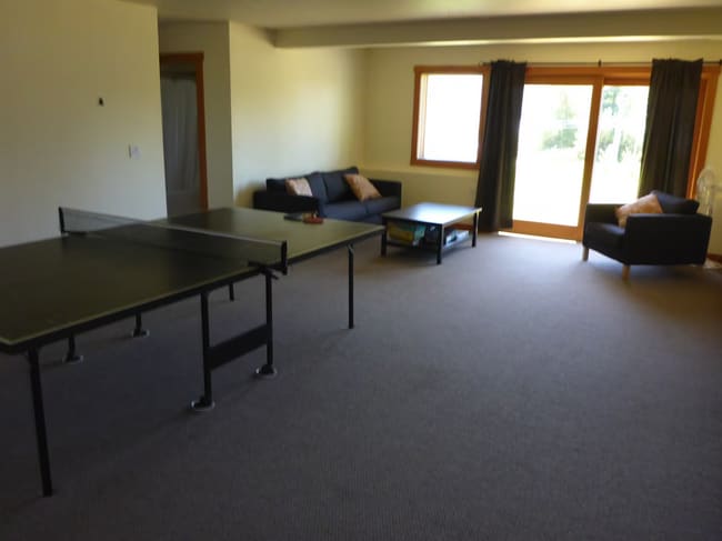 Building Photo - Spacious 3-Bedroom Haven with 2.5 Baths on...