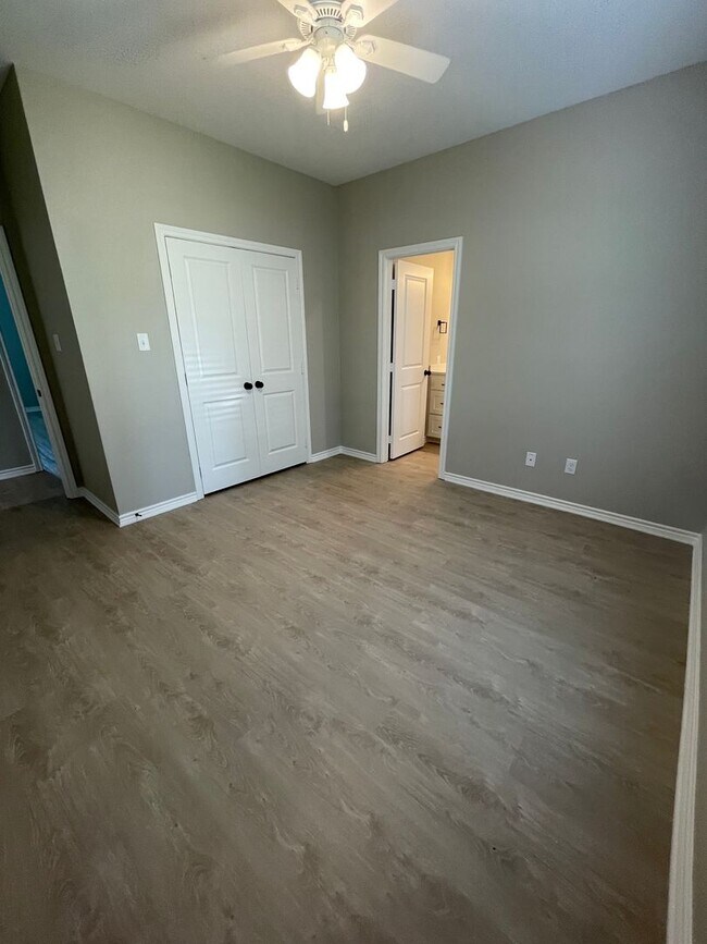 Building Photo - Beautiful New Construction Home in Whiteho...