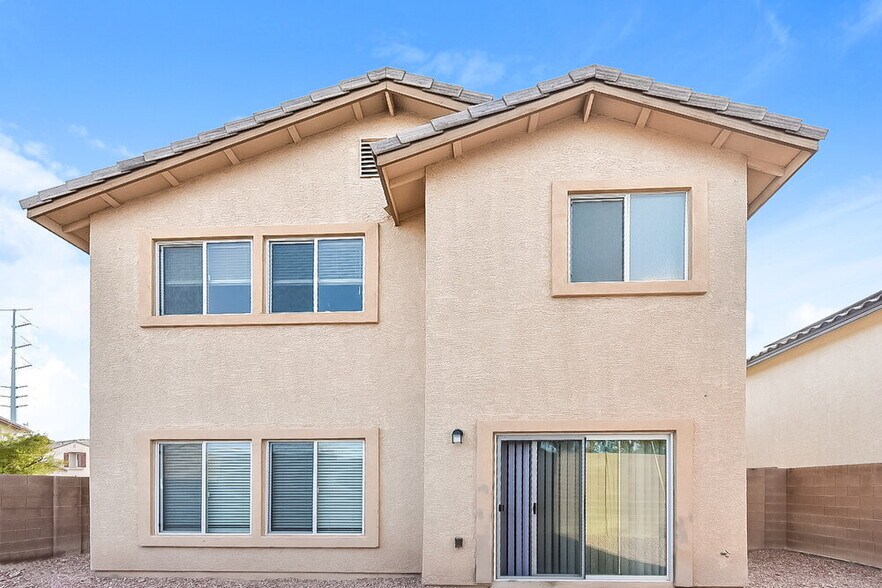 Building Photo - 6347 Blushing Willow St