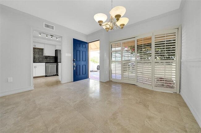 Building Photo - 8714 Cove Ct