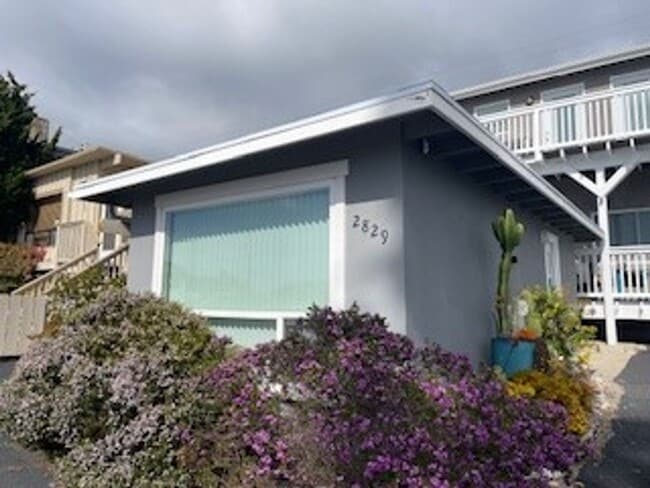 Primary Photo - Studio for rent in Cayucos