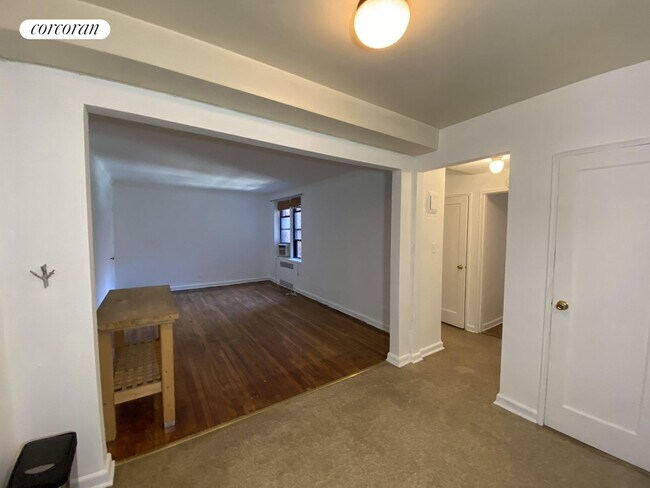 Building Photo - 6615 Wetherole St