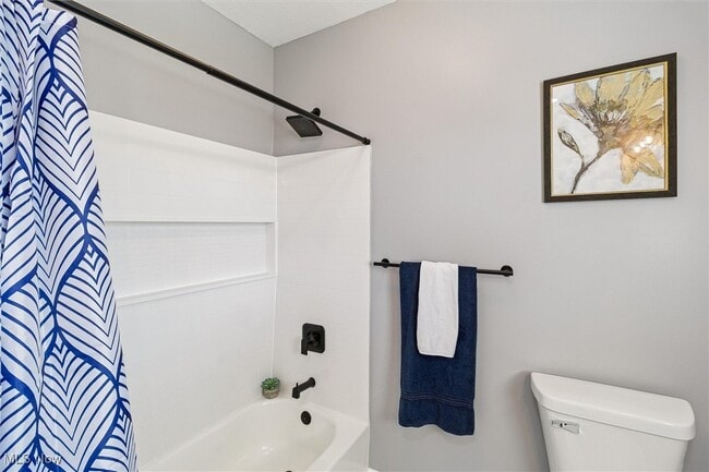 Building Photo - 1962 W 96th St