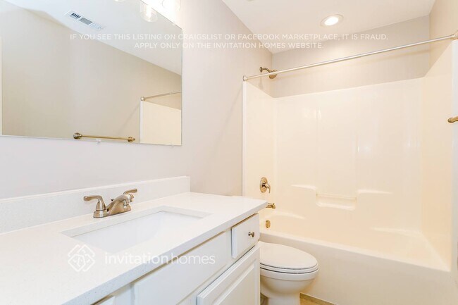 Building Photo - 811 Skybrook Falls Dr