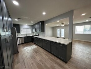 Building Photo - 5233 Lytton Ave