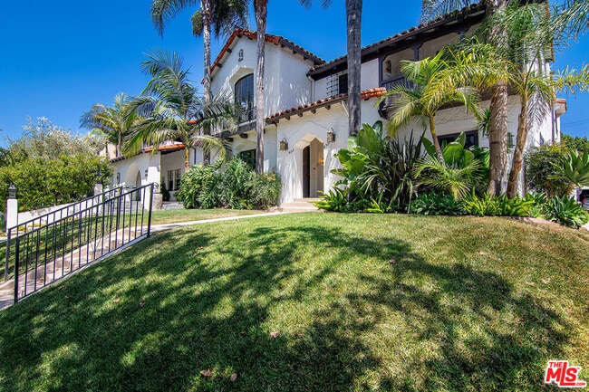 Building Photo - 450 N Orange Dr