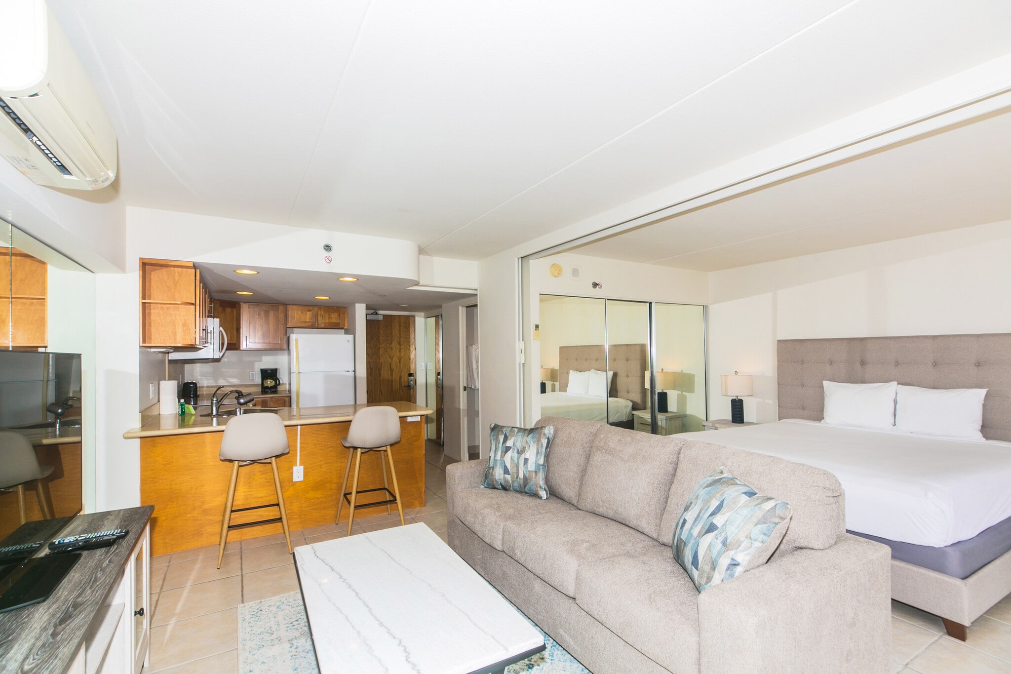 Building Photo - 1777 Ala Moana Blvd