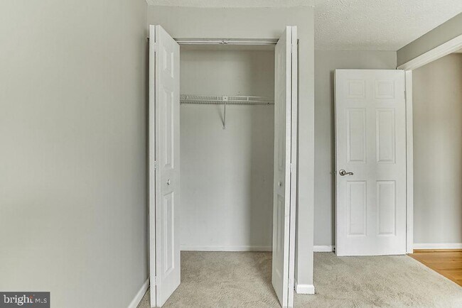 Building Photo - 14623 Stone Crossing Ct
