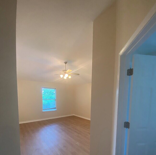 Building Photo - 2908 Horseback Ct