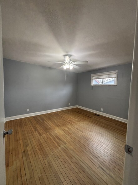 Building Photo - 866 Harlan St