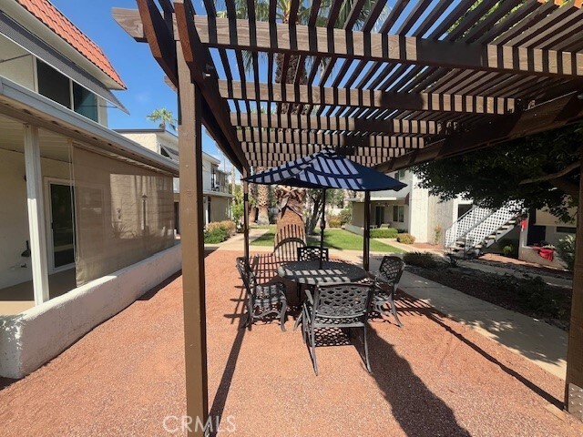 Building Photo - 45225 Sunset Ln