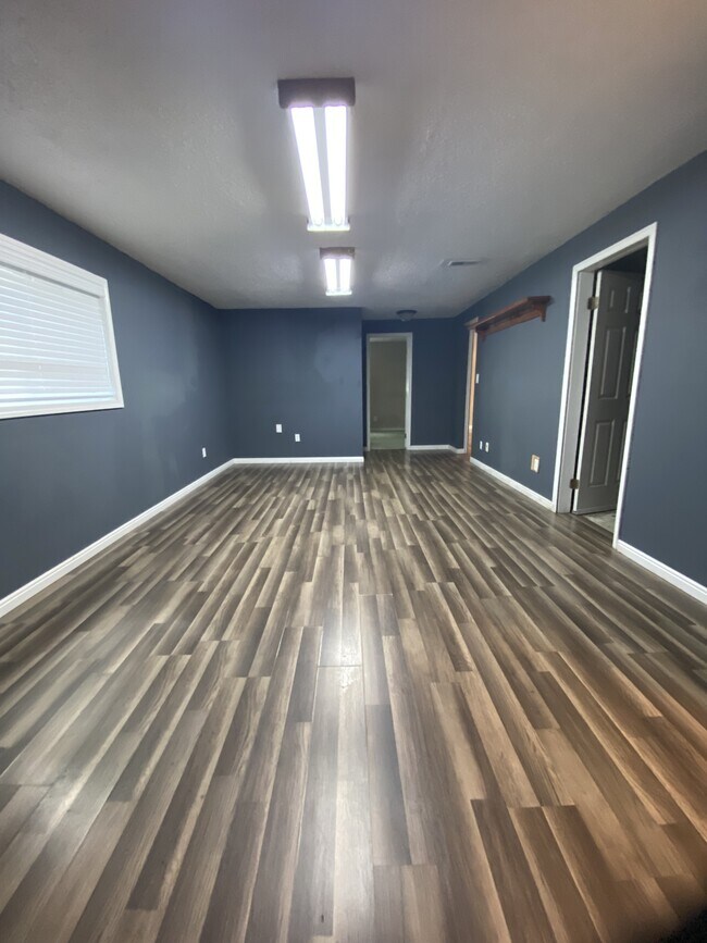 Building Photo - 6238 Dewdrops Dr