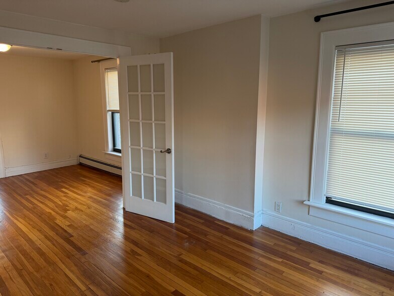 Building Photo - 229 8th St