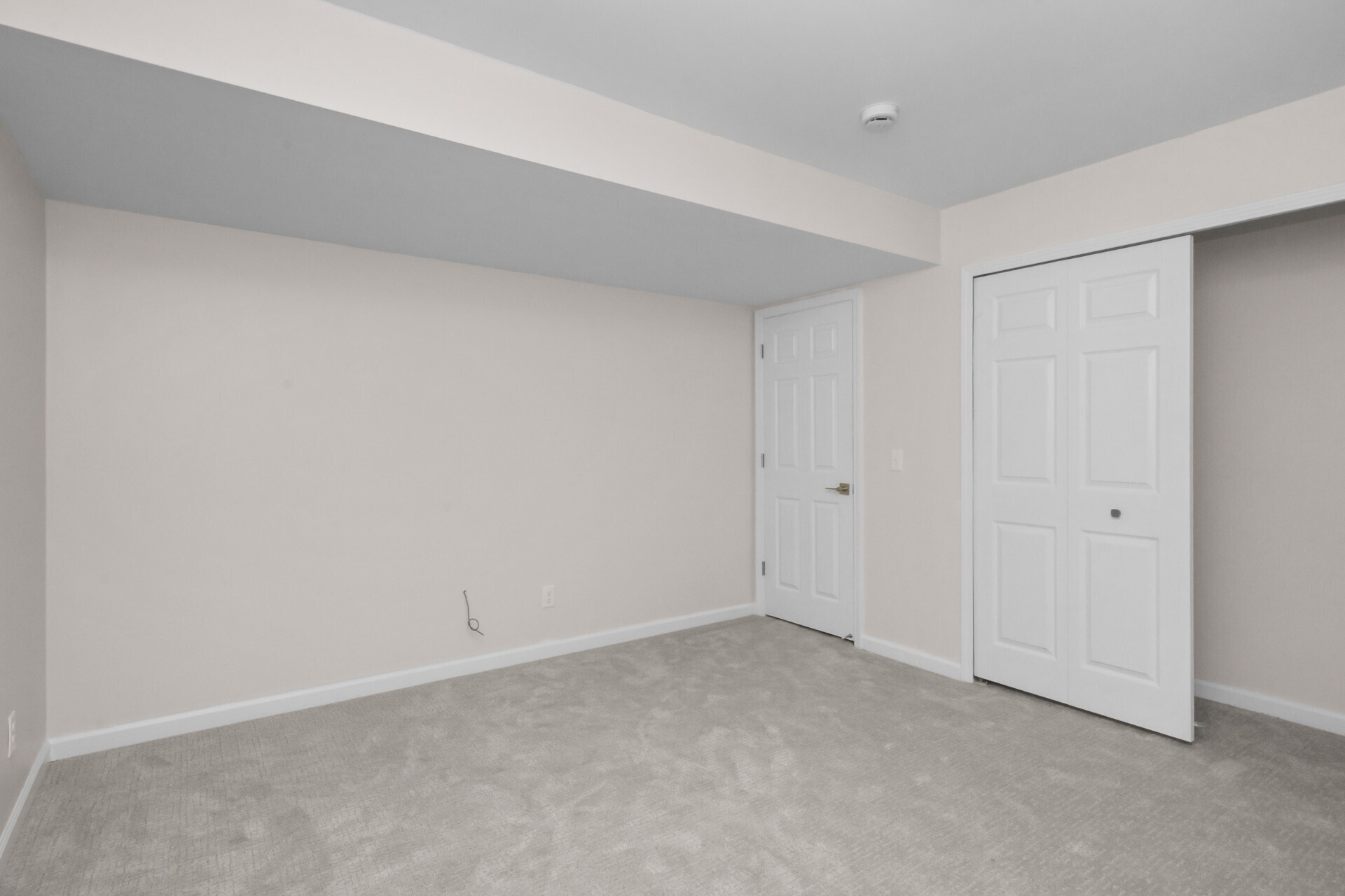 Building Photo - 1511 Fall Creek Ln