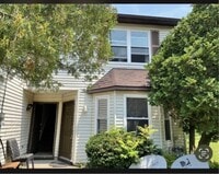 Building Photo - 13 Hamlet Ct