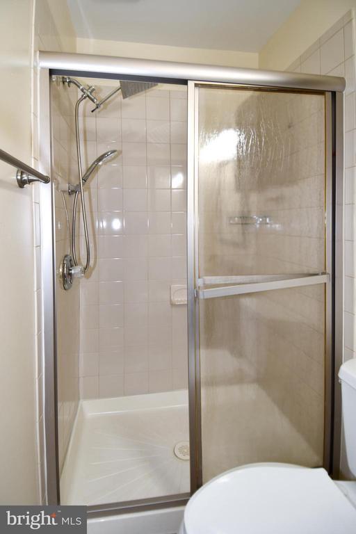 Building Photo - 5207 Newton St