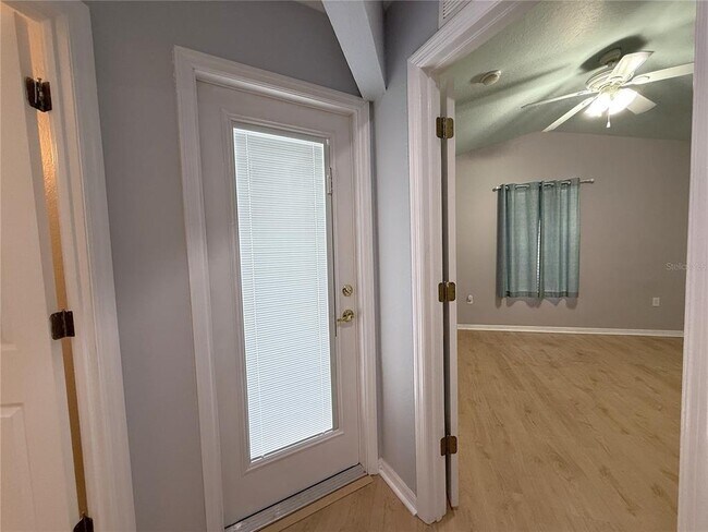 Building Photo - 1719 Hammocks Ave