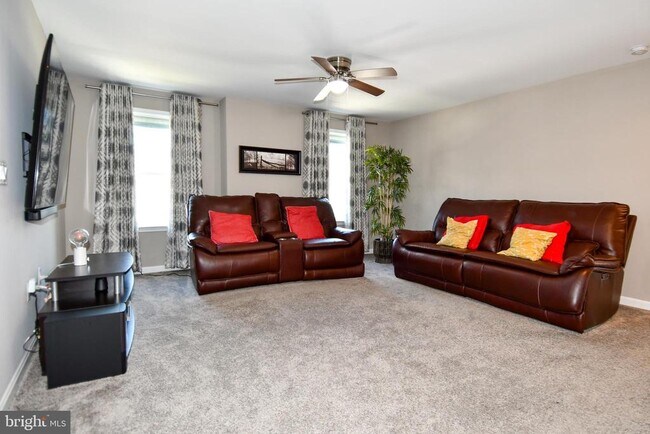 Building Photo - 7706 Colburn Dr