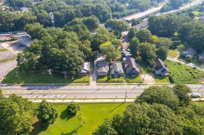 Building Photo - 1643 Ralph David Abernathy Blvd SW