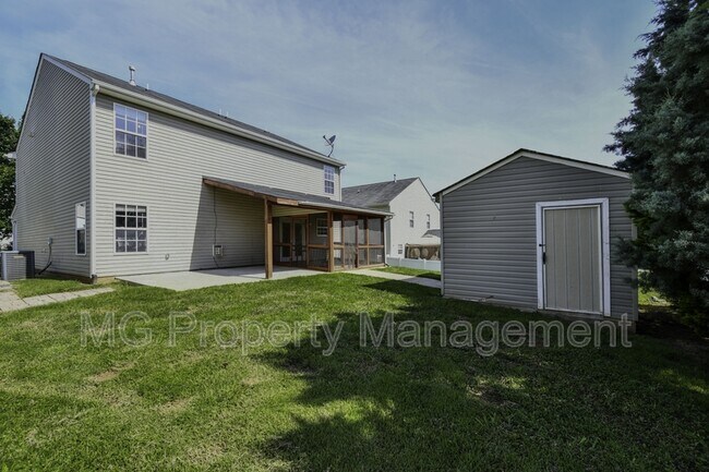 Building Photo - 722 Overlook Rd