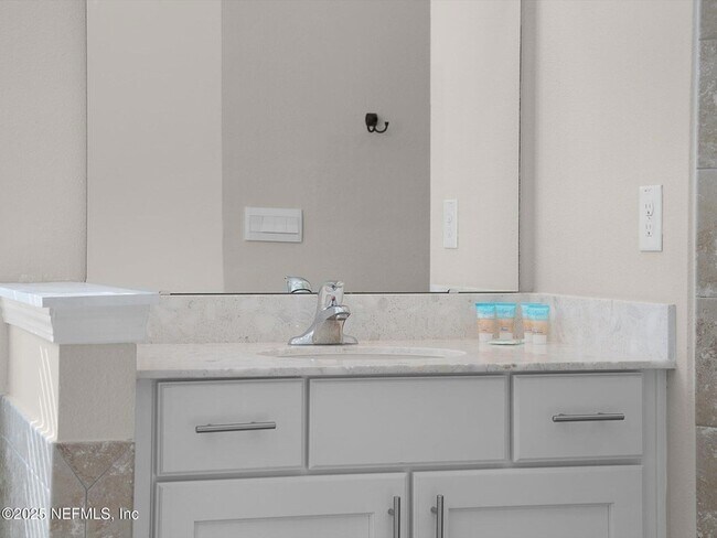 Building Photo - 75 Granite Ave